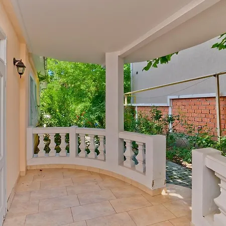 House With A Terrace In Arcadia Odessa